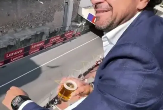 En propio político publicó cómo disfrutaba  del evento en su cuenta de Instagram.