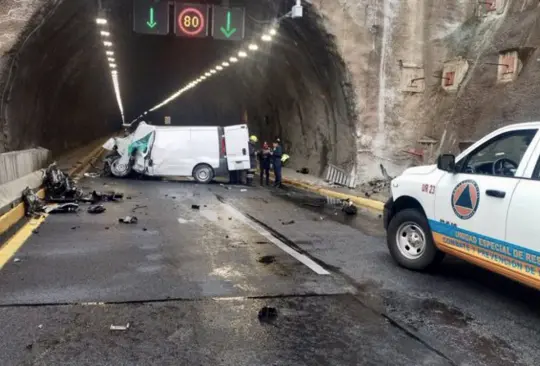 Tragedia en la Supervía Poniente: tres jóvenes mueren en fatal choque Tragedia en la Supervía Poniente: tres jóvenes mueren en fatal choque
