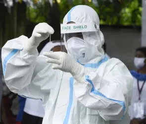 Alerta por nueva variante de COVID NB.1.8.1: síntomas, riesgos y lo que debes saber 