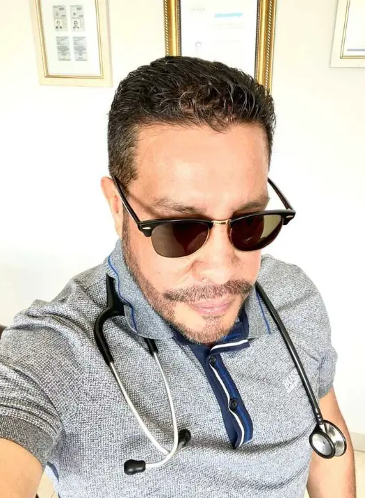 Algunos testimonios de colegas, recopilados en distintos medios, señalan que el doctor tenía actitudes déspotas. Especial.