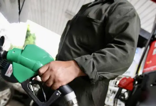 Precio de gasolina regular seguirá controlado en 2025, confirma Sener Precio de gasolina regular seguirá controlado en 2025, confirma Sener