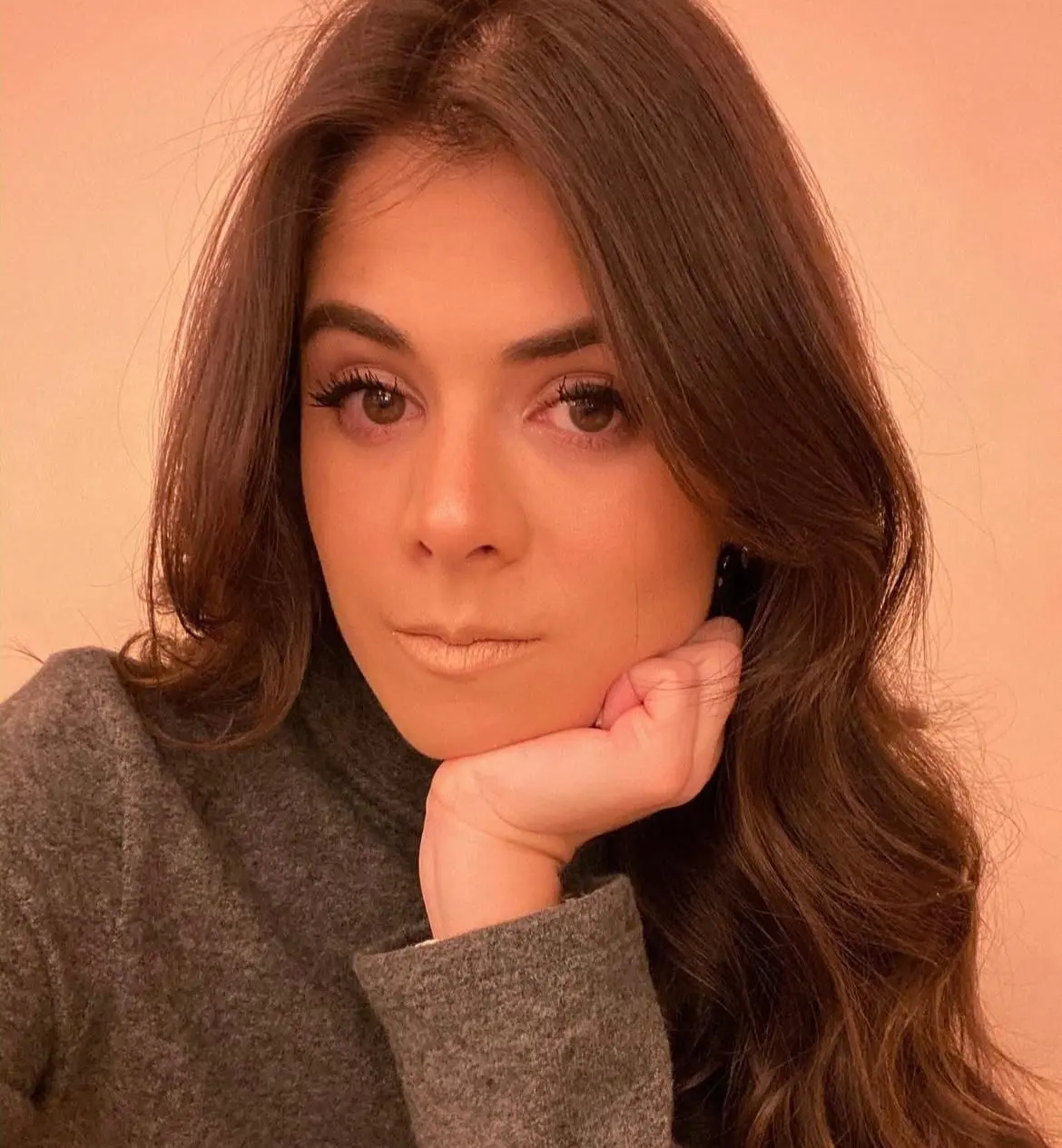 Nació el 3 de octubre de 1995 y actualmente tiene 29 años.