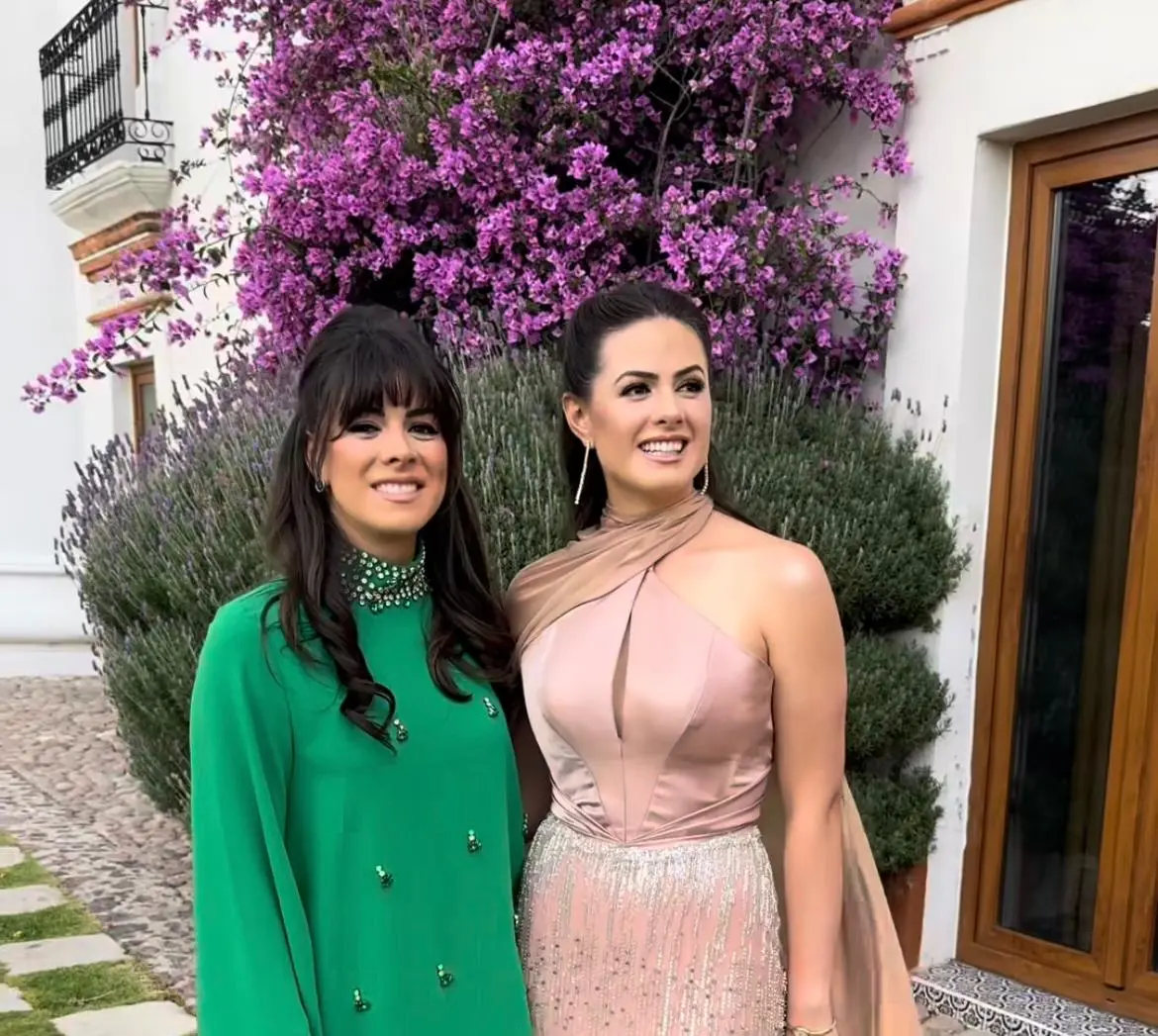 Es la hija mayor del expresidente Enrique Peña Nieto y Mónica Pretelini.<br>