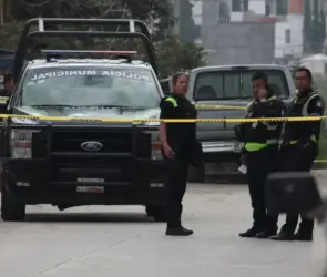 Adolescente asesina a su hermano de 13 años a puñaladas mientras dormía en Puebla