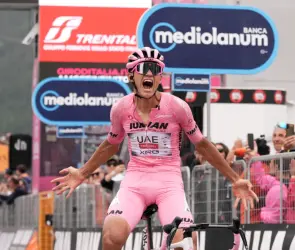 &iexcl;Hist&oacute;rico! Isaac Del Toro conquista la etapa 17 del Giro de Italia y sigue l&iacute;der absoluto