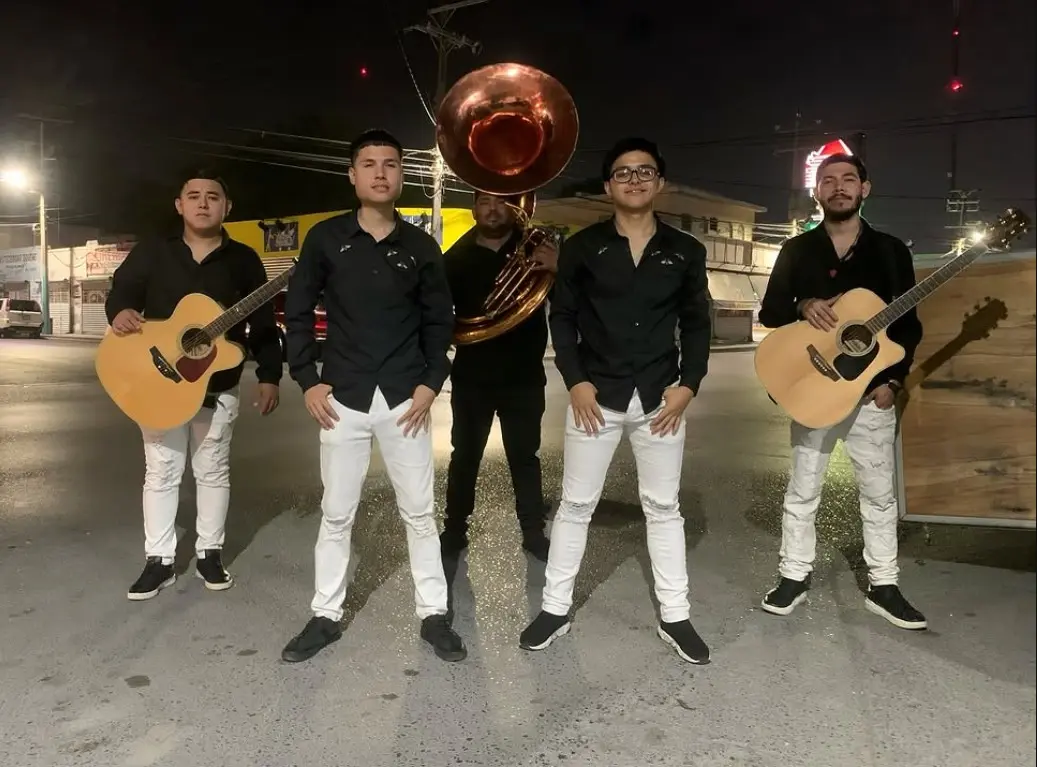 Los integrantes de Grupo Fugitivo. IG: grupo_fugitivoofficial.