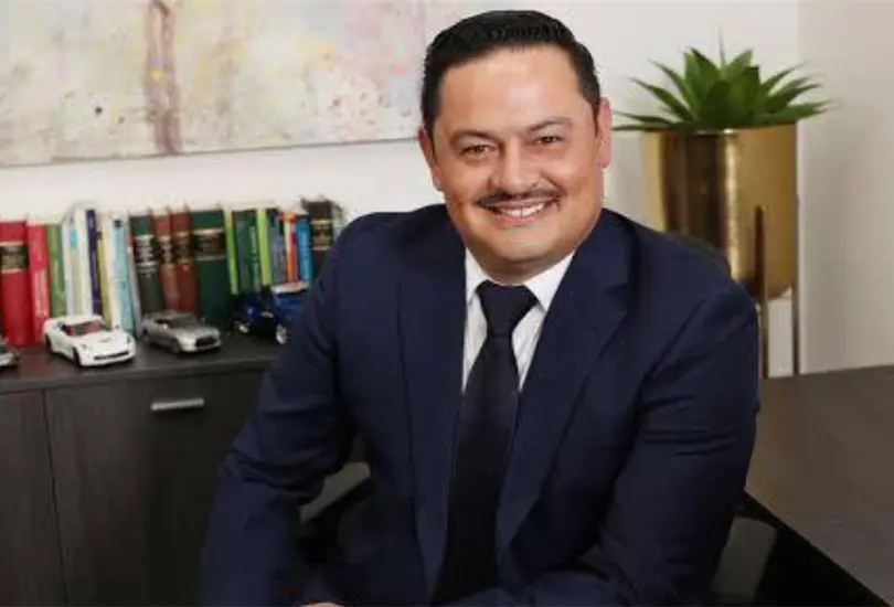 Confunden a abogado con criminal y le disparan 70 veces en Sonora