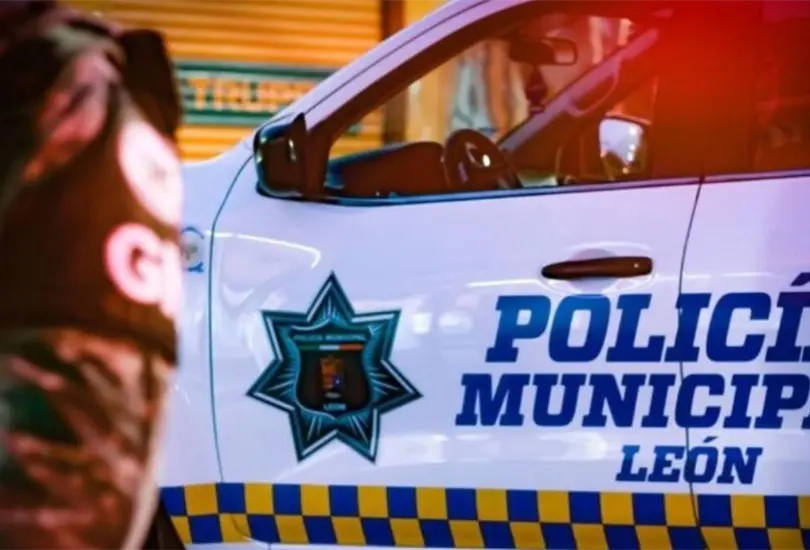 La agresi&oacute;n ocurri&oacute; dentro de su propio negocio, donde adem&aacute;s result&oacute; lesionado el ex empleado, quien fue detenido.