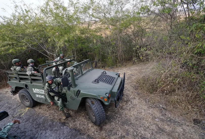 Caen 17 sicarios tras ataque a militares en Michoac&aacute;n