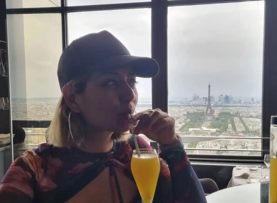 Actualmente tiene un pódcast en Spotify llamado 'Se le tiene', el cual es grabado desde Sídney, Australia.<br><br>