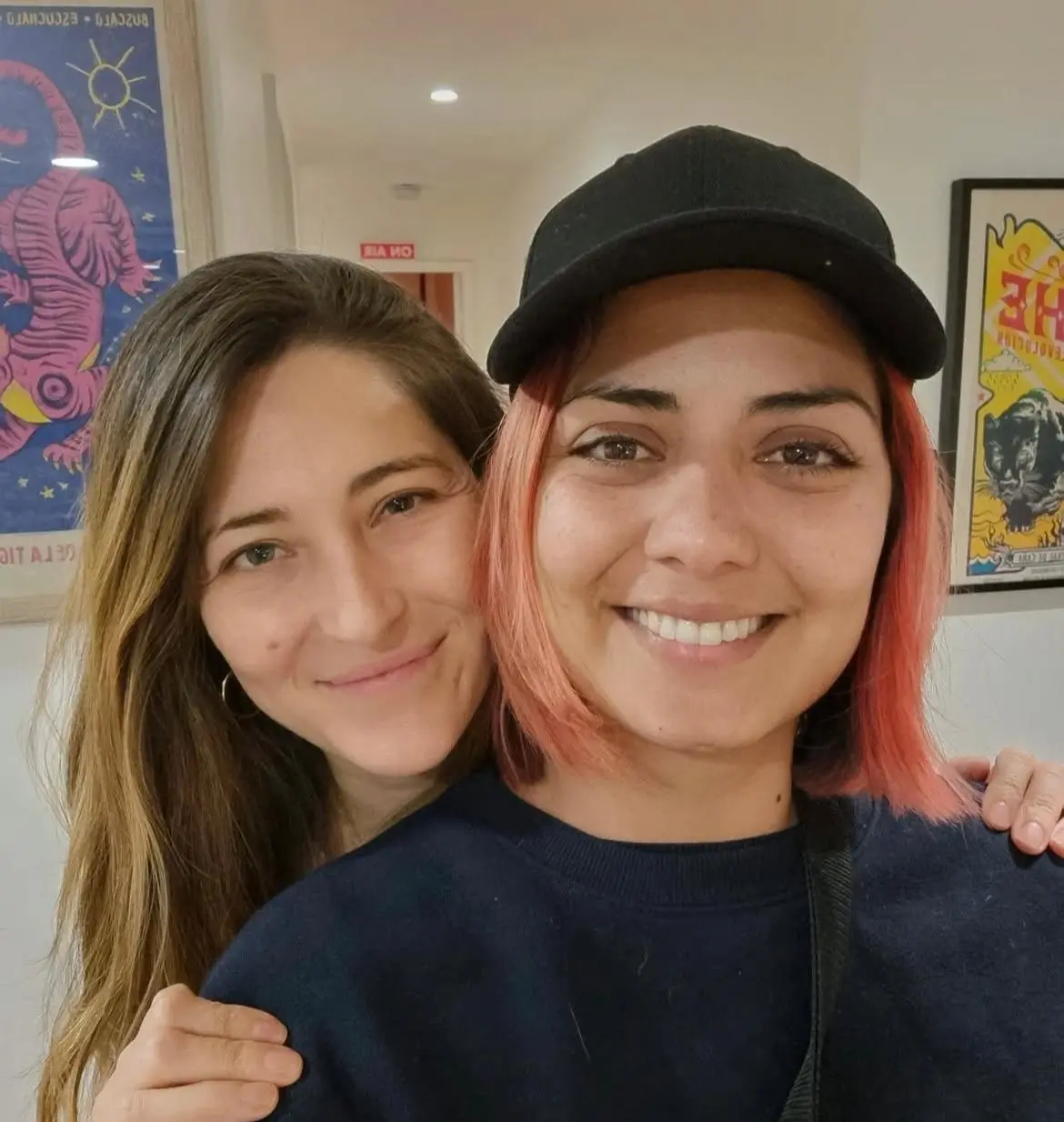 Utiliza su cuenta de Instagram para compartir su estilo de vida en el extranjero.