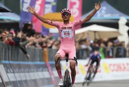 Así fue la participación de Isaac del Toro en la etapa 20 del Giro de Italia. Así fue la participación de Isaac del Toro en la etapa 20 del Giro de Italia.