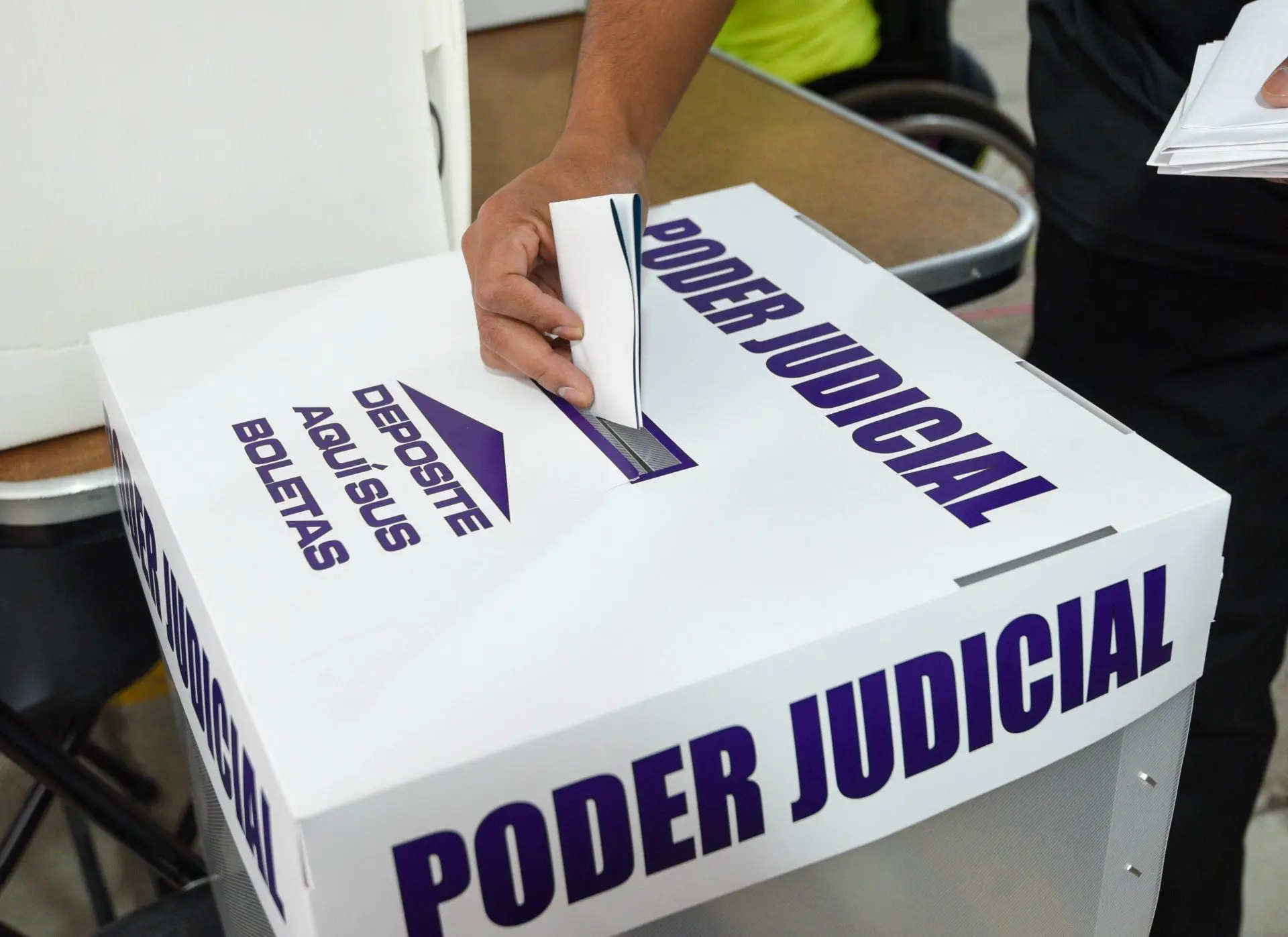 La sugerencia es llevar una lista con los nombres de los candidatos seleccionados. Archivo.