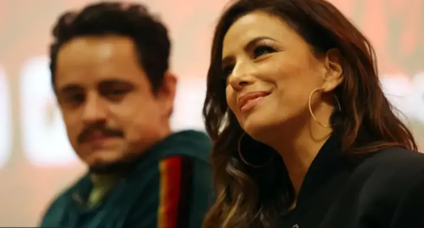 Eva Longoria y el actor Jesse García, que interpreta a Montañez. Especial