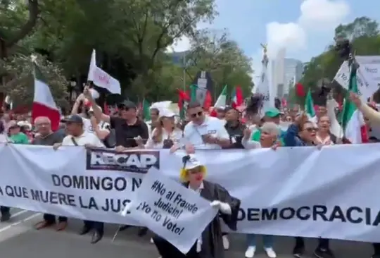 La marcha dio inicio a las 11:00 horas. La marcha dio inicio a las 11:00 horas.