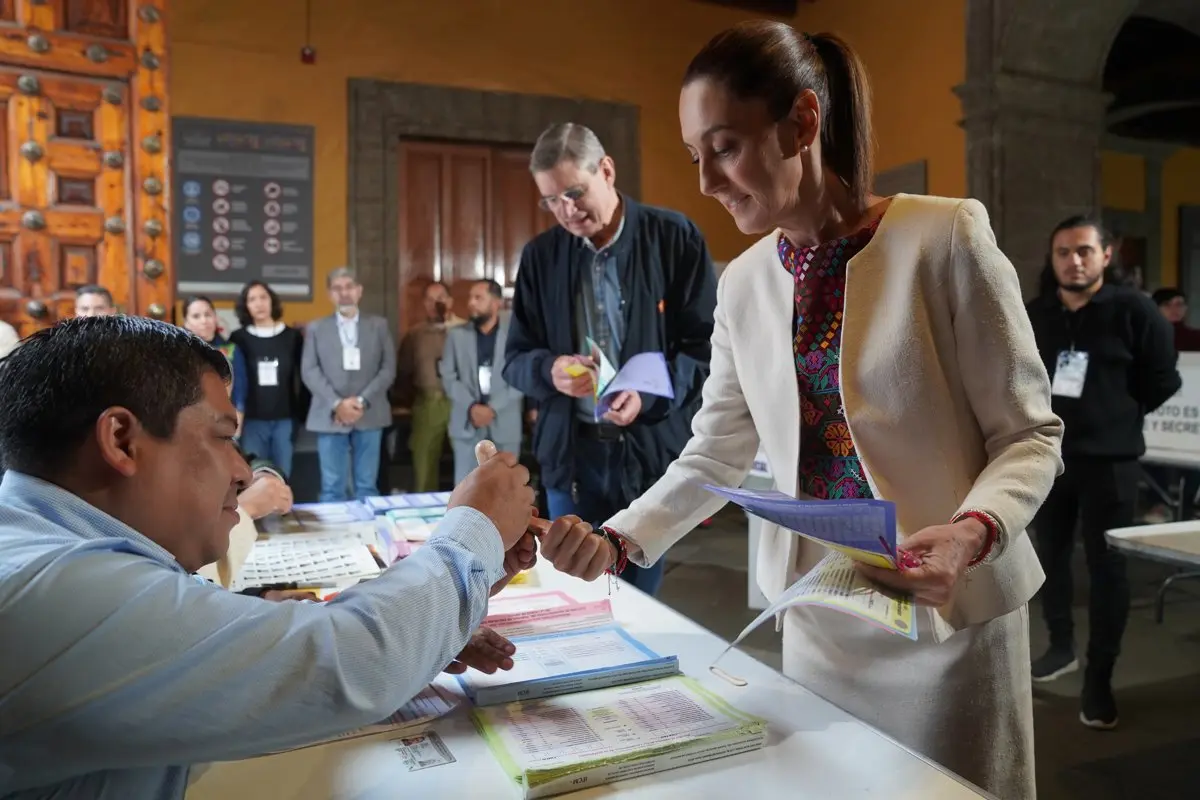 La presidenta de México, Claudia Sheinbaum votó en las elecciones del Poder Judicial Especial
