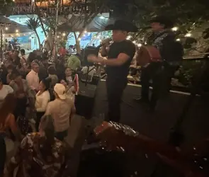 Asesinan a Julio Eusebio Labra, vocalista de Conquistadores de la Sierra, en pleno concierto en Morelos