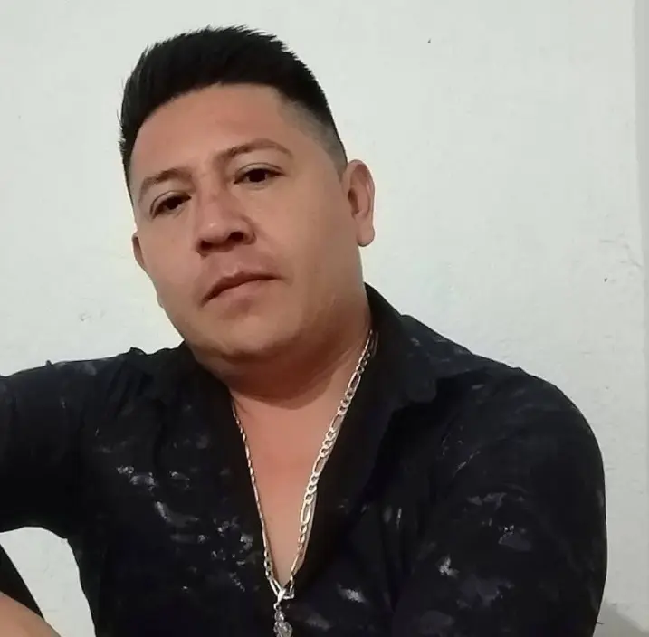 Era un músico con carisma muy conocido en el ambiente regional. X.