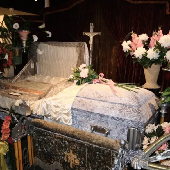Abuelita de 88 años revive en su funeral y acusan a doctora por negligencia