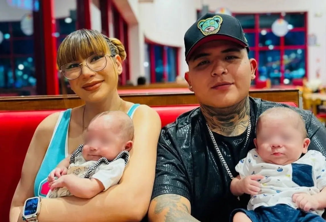 Mia Cortés con sus hijos Facebook