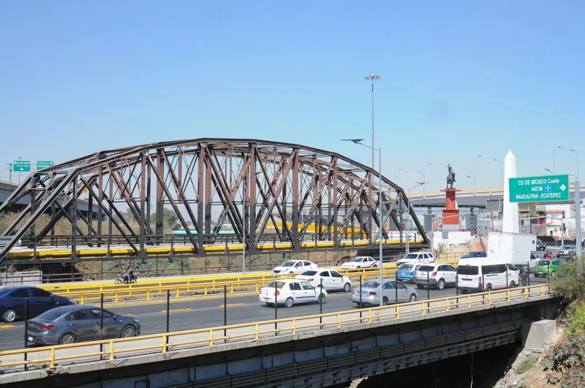 La salida para tomar la ruta al AIFA está cerca del Puente de Fierro. Cuartoscuro.