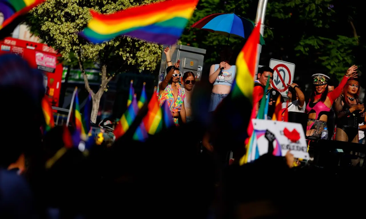  Marcha LGBTQ+ CDMX 2025: ruta, hora y todo lo que debes saber 