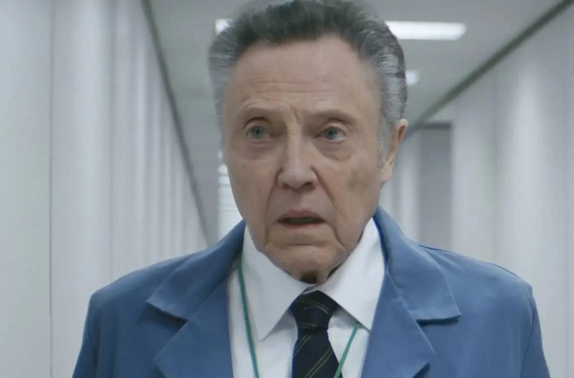 Ahora tiene 82 a&ntilde;os y est&aacute; casado con la directora Georgianne Walken. Ha trabajado en series como 'The Outlaws' y 'Separaci&oacute;n'.
