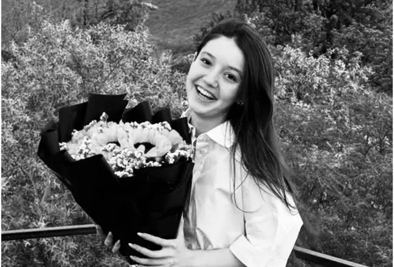 Asesinan a influencer Sana Yousaf tras rechazar a un fan obsesionado Asesinan a influencer Sana Yousaf tras rechazar a un fan obsesionado