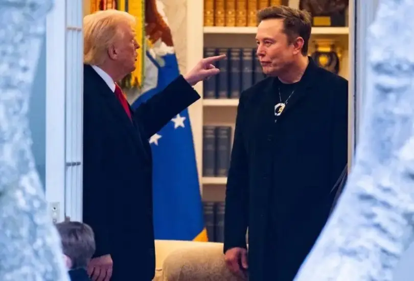 El presidente y el magnate protagonizan un pleito cargado de amenazas y acusaciones. El presidente y el magnate protagonizan un pleito cargado de amenazas y acusaciones.