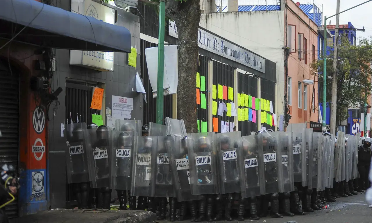  Cinco cadáveres y  fetos: hallazgo macabro en escuela de Peralvillo 