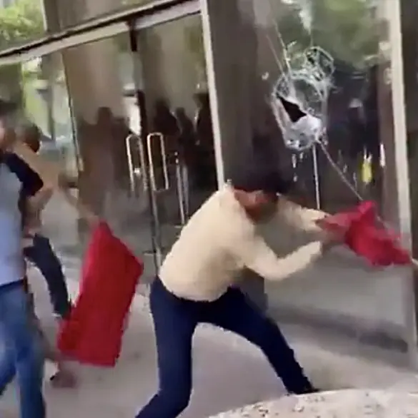 CETEG provoca destrozos en la Secretaría de Bienestar; CNTE retira plantón