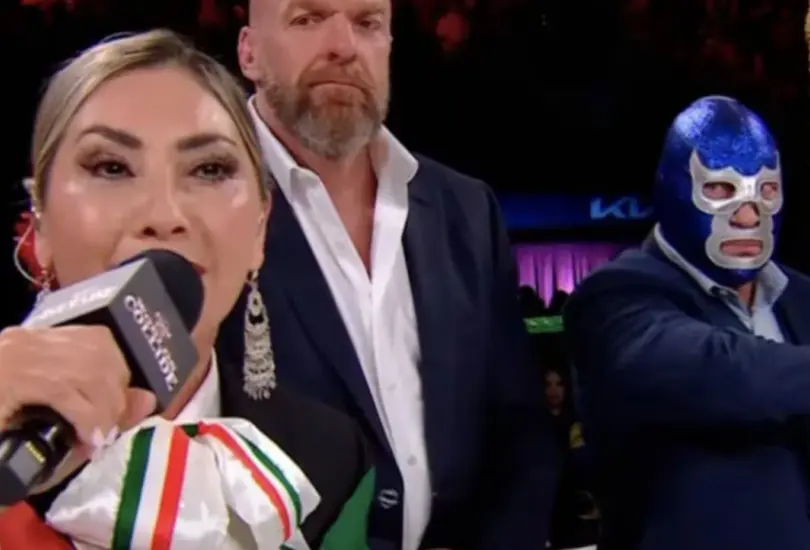 Antes del inicio del evento se entonó el himno mexicano enfrente de los aficionados. Antes del inicio del evento se entonó el himno mexicano enfrente de los aficionados.