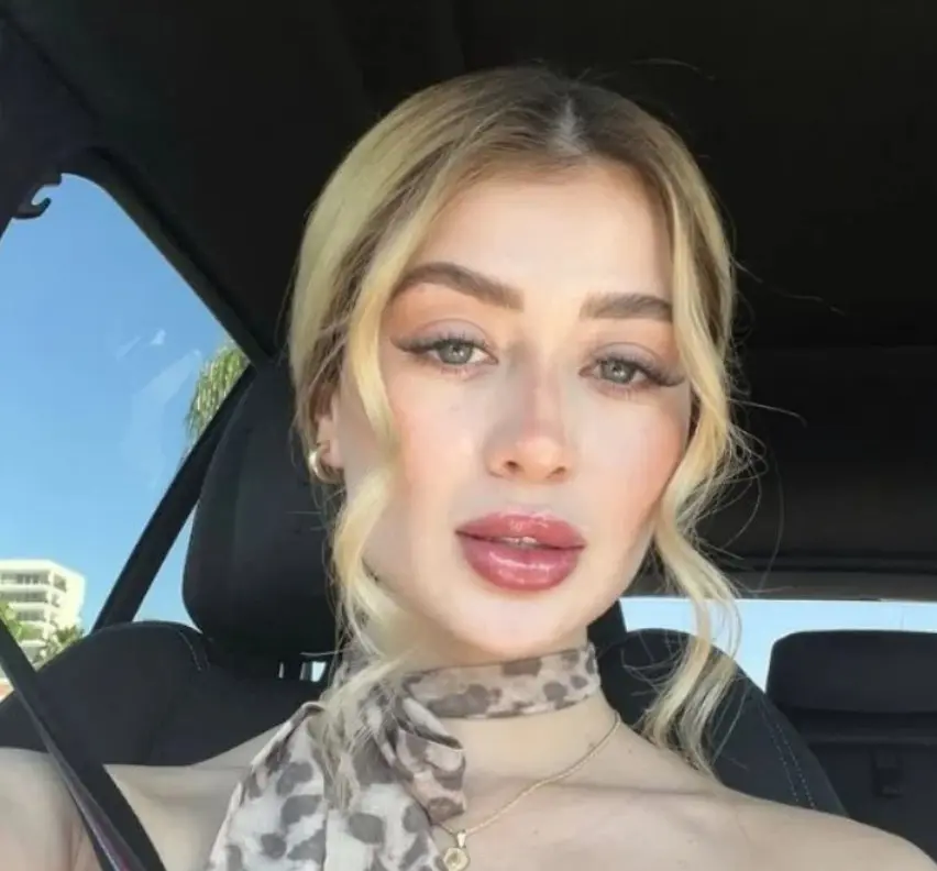 La influencer fue ejecutada en un enlace en vivo. Especial