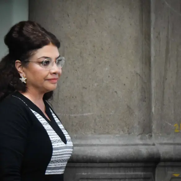 Sube Clara Brugada en encuesta: revelan número de capitalinos que la apoyan