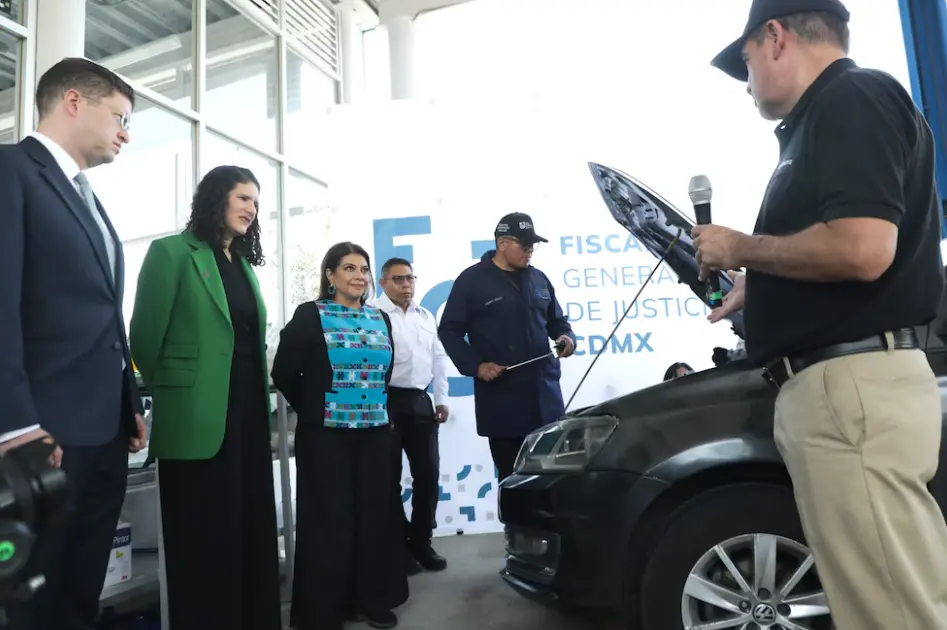 La FGJ CDMX revisará el vehículo que se venderá. Especial