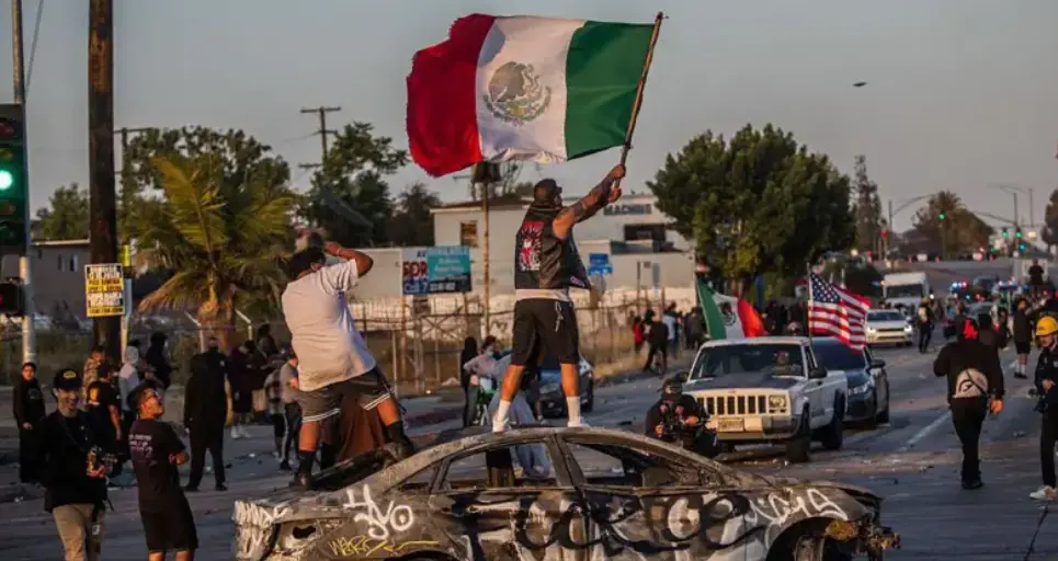Protestas por redadas migrantes en Los Ángeles. Especial