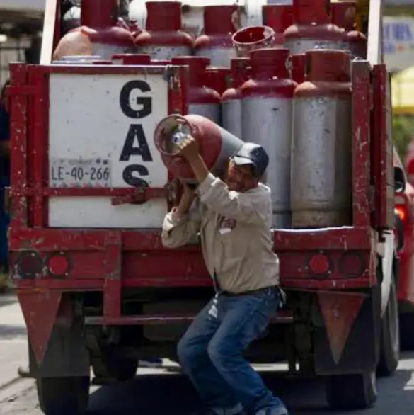 SENER y gaseras acuerdan revisión de tarifas de distribución de Gas LP