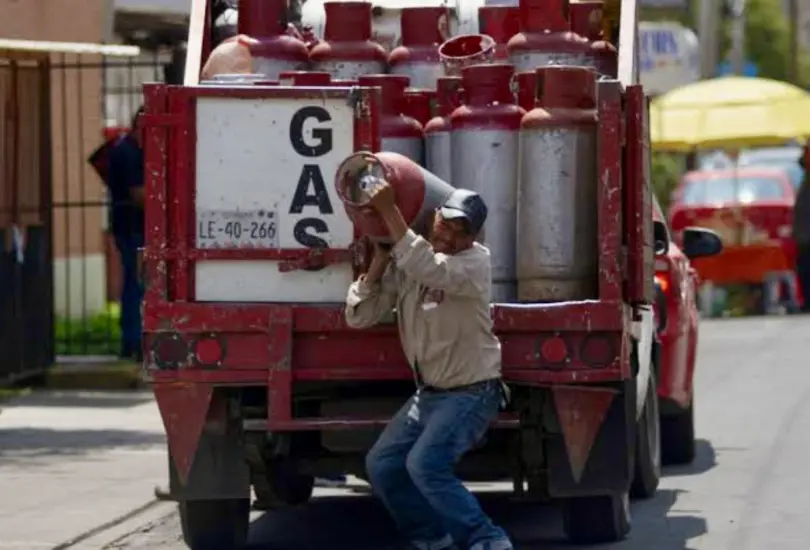 SENER y gaseras acuerdan revisión de tarifas de distribución de Gas LP SENER y gaseras acuerdan revisión de tarifas de distribución de Gas LP