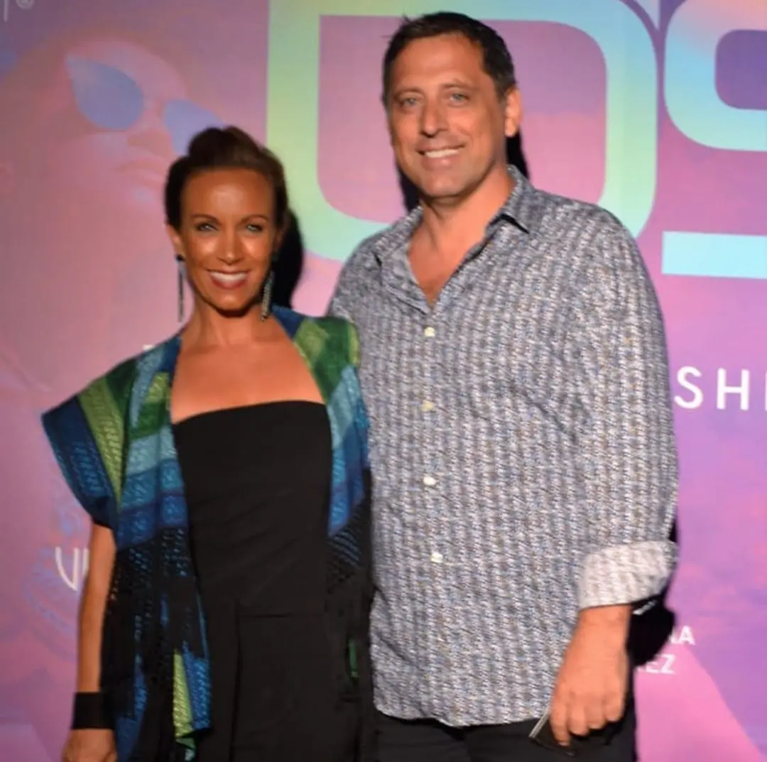 Durante su estancia en Playa del Carmen conoció a su actual esposo, un hombre de origen italiano, con quien sigue casada.