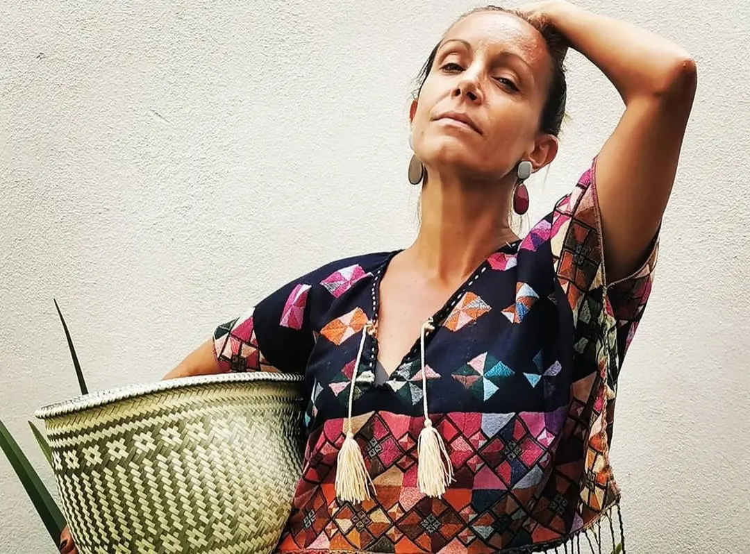 Años después, decidió abandonar la televisión para cumplir un sueño personal: vivir en Playa del Carmen.