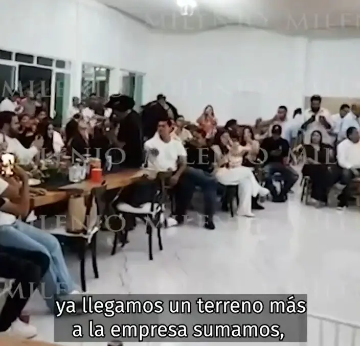 Luis Octavio Vidrio Martínez celebra su cumpleaños con corridos Captura de pantalla Milenio TV