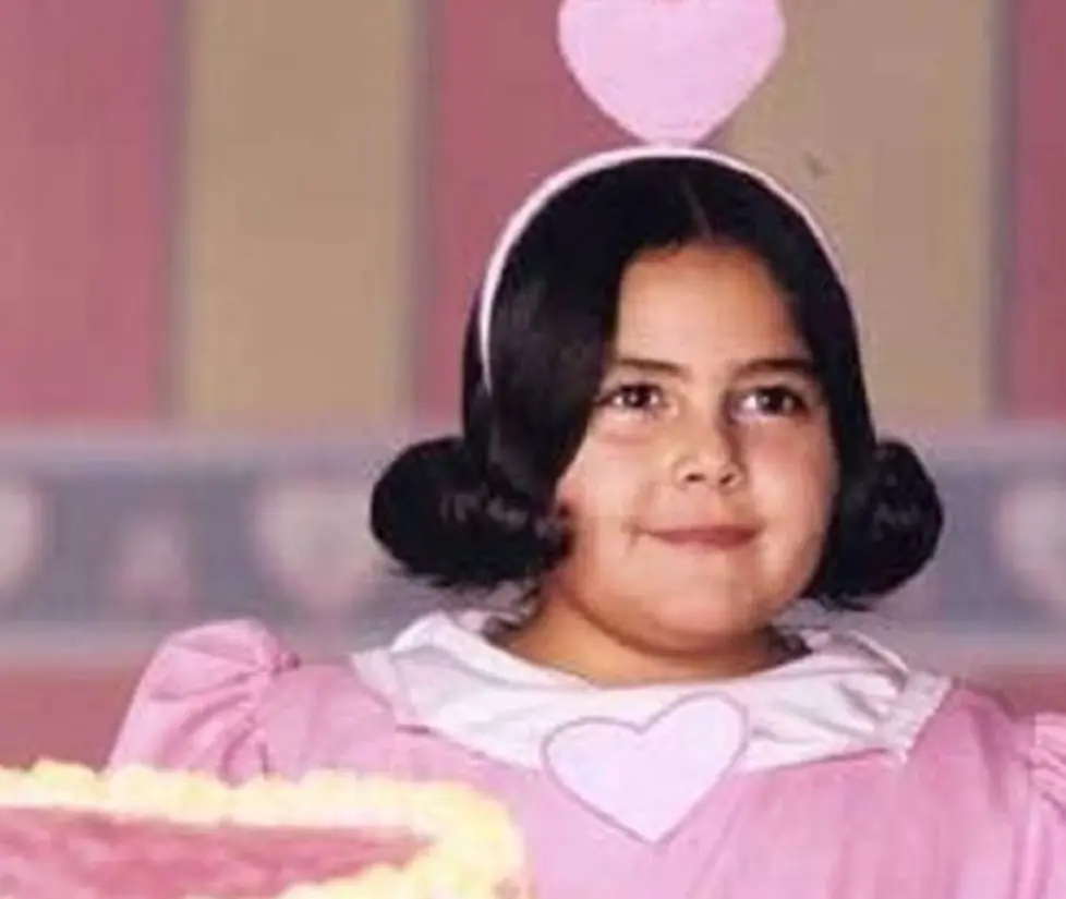 En la historia, Polita se distinguía de sus compañeros porque siempre usaba una diadema de corazón y le encantaba comer. Además, era muy enamoradiza.