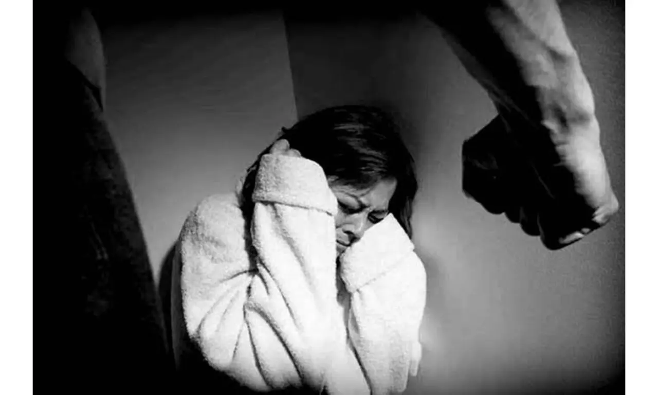 Mujer escapa de intento de feminicidio a manos de su hijo en Tehuacán 