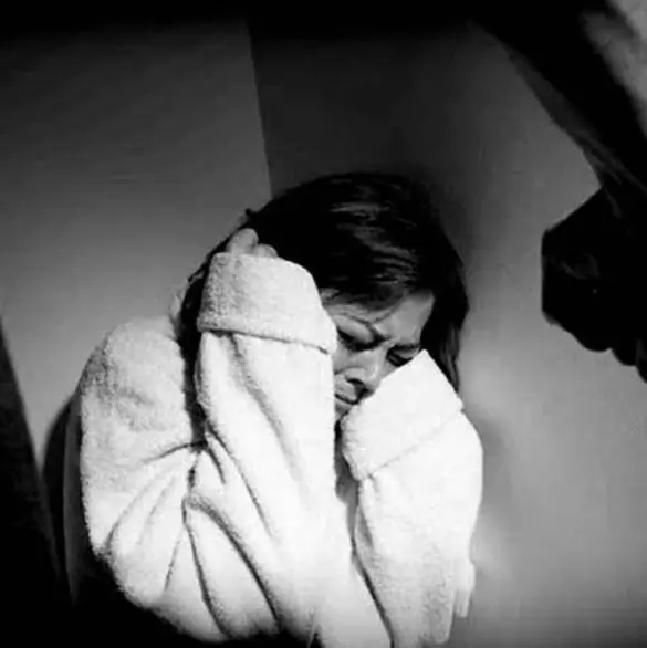 Mujer escapa de intento de feminicidio a manos de su hijo en Tehuacán