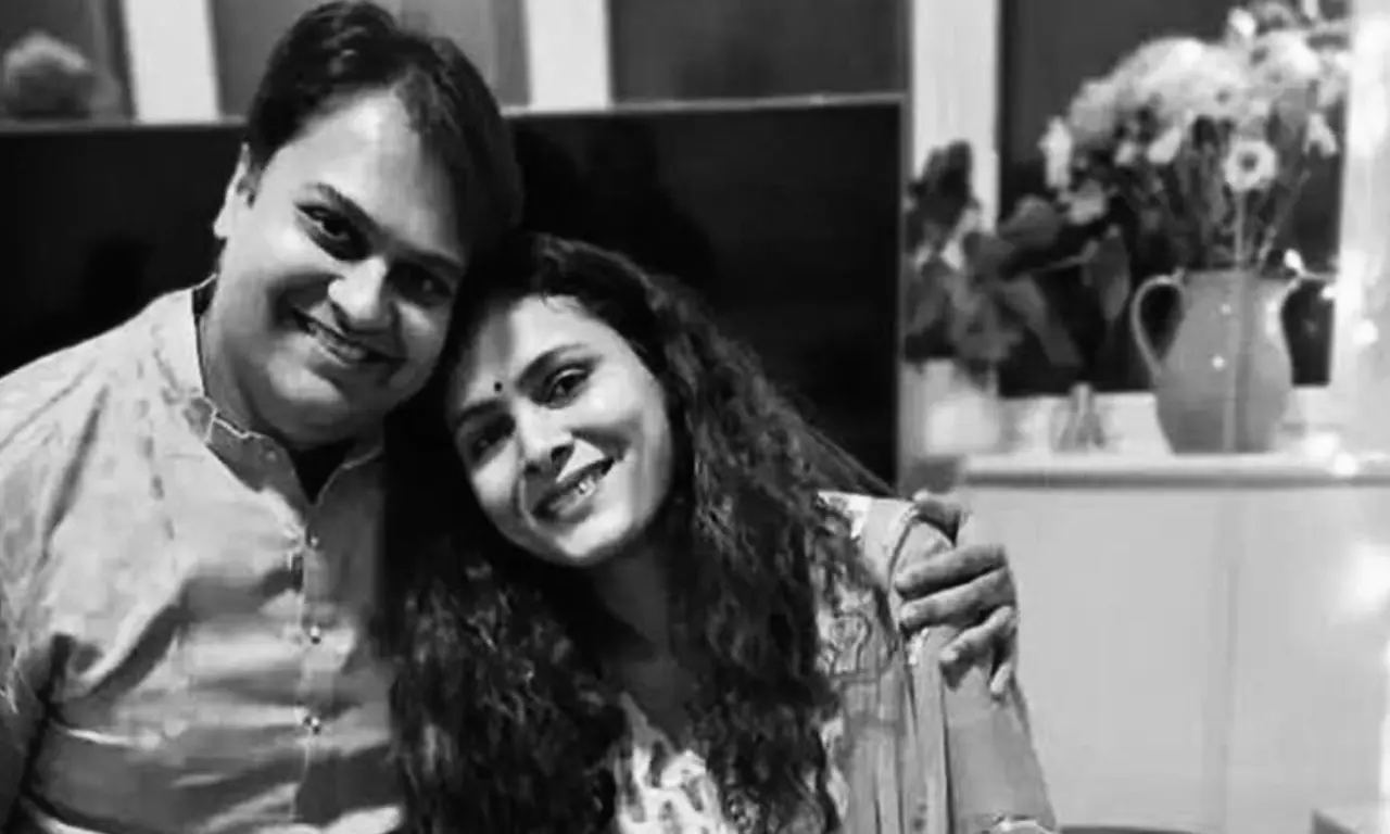  La última selfie de Patrik Joshi y su familia que se mudaba a Londres en el Air India 