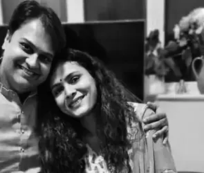 La última selfie de Patrik Joshi y su familia que se mudaba a Londres en el Air India