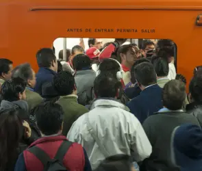 "Vivir lejos sale caro": El castigo de moverse al trabajo entre Edomex y la CDMX