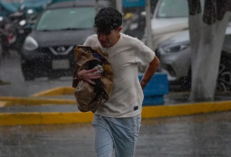 CDMX emite alerta por lluvias intensas y granizo durante cinco días CDMX emite alerta por lluvias intensas y granizo durante cinco días