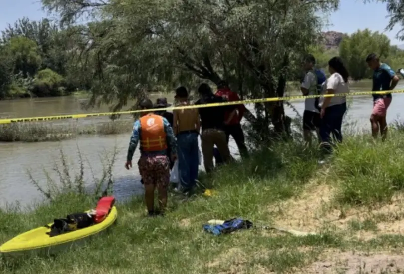 Hombre muere ahogado tras rescatar a su esposa e hijo en el río; celebraban el Día del Padre Hombre muere ahogado tras rescatar a su esposa e hijo en el río; celebraban el Día del Padre
