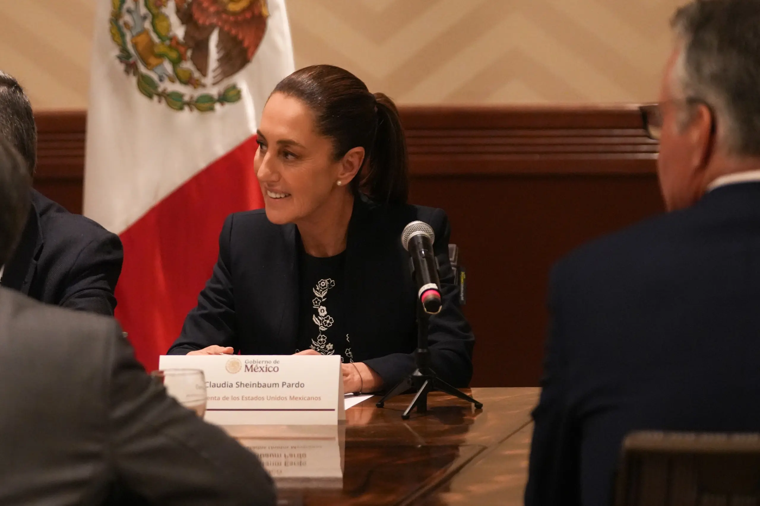 La reciente participación de Sheinbaum en la cumbre del G7 también ha sido vista como un signo de estabilidad y proyección internacional. Archivo.